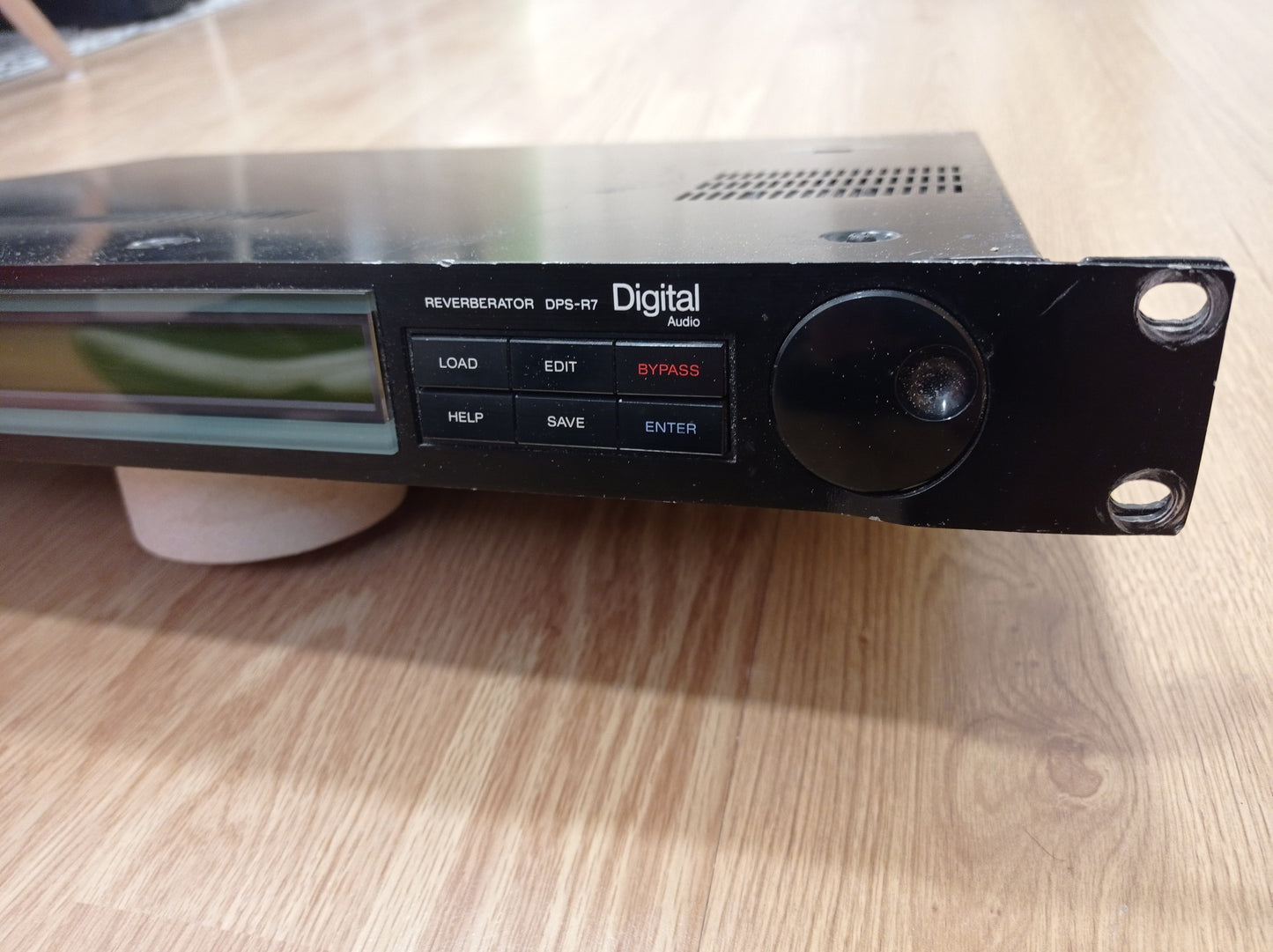 Reverb Sony DPS-R7