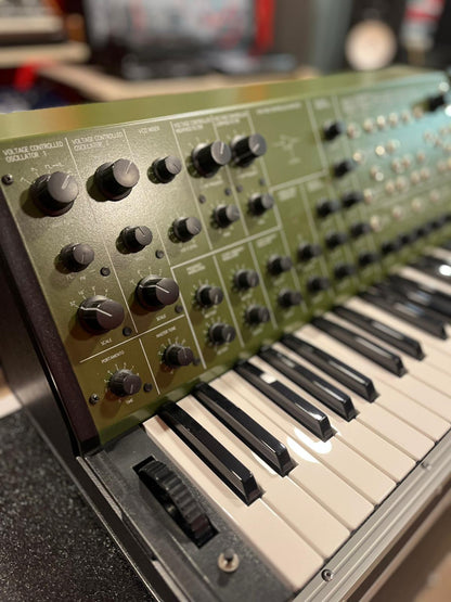 Korg MS-20 FS Green Panel Monophonic Analog Synthesizer + Dustcover
